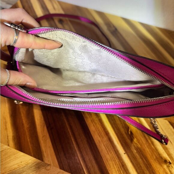 2/$100 Michael Kors Pink Crossbody Bag EUC - Picture 11 of 14